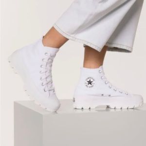 Women’s converse size 10